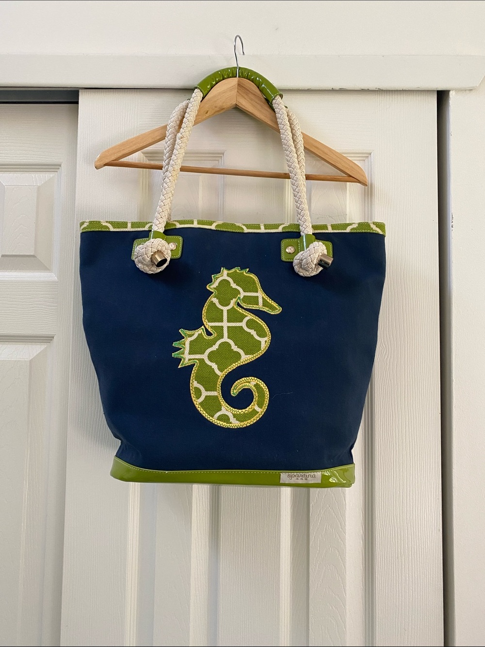 Spartina 449 tote with rope handles and seahorse front.